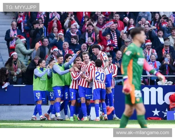 “西甲足球盛宴：明星展现超凡实力”，西甲足球明星有哪些